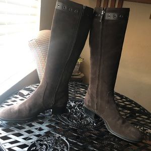 Tod’s Women’s boots